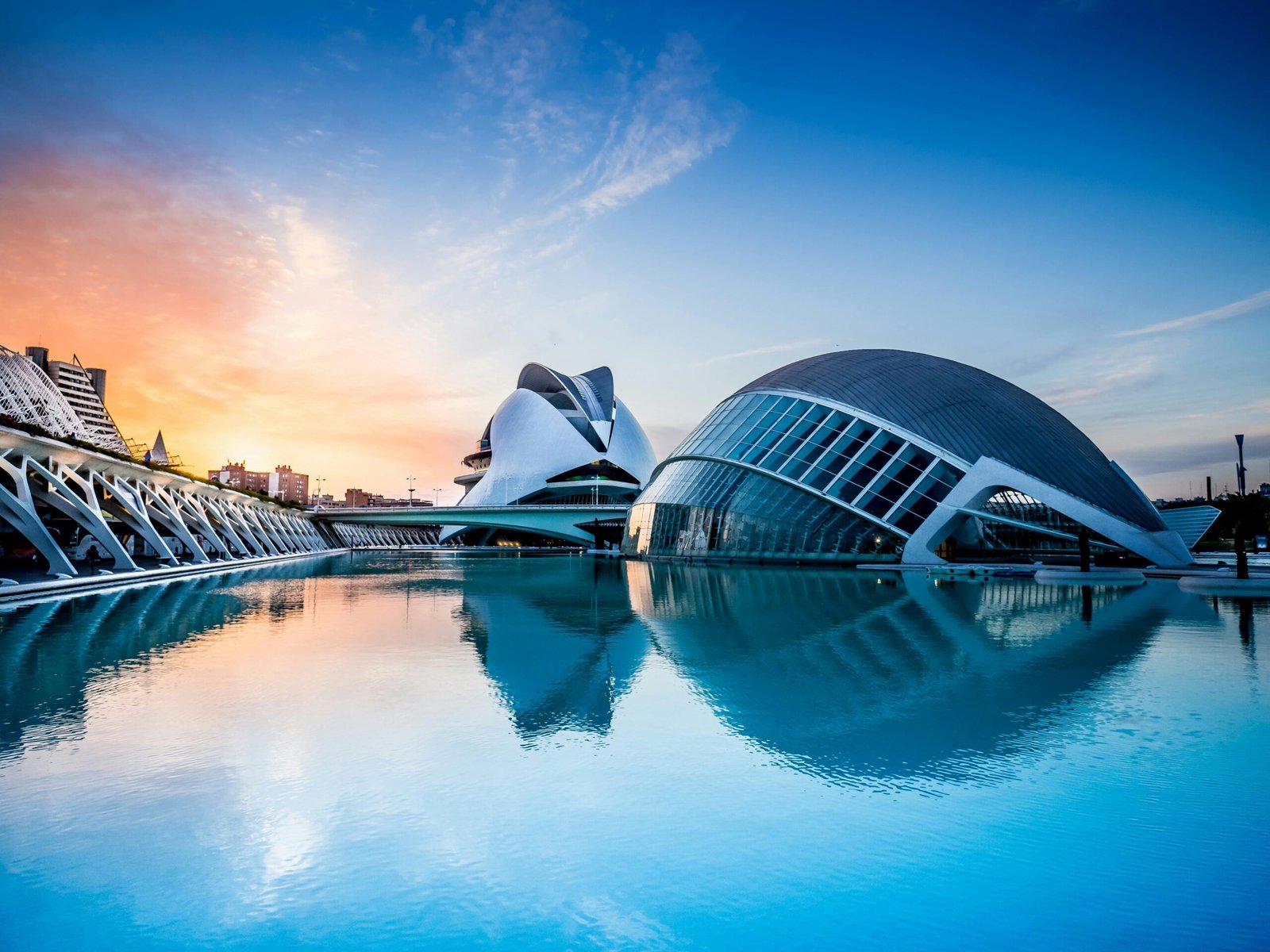 Valencia Spanyolország Szimbóluma: A Ciudad De Las Artes Y De Las Ciencias Negyed