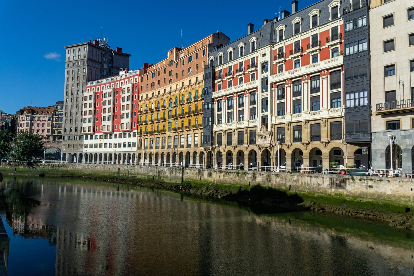 Bilbao Nervion Folyo Scaled
