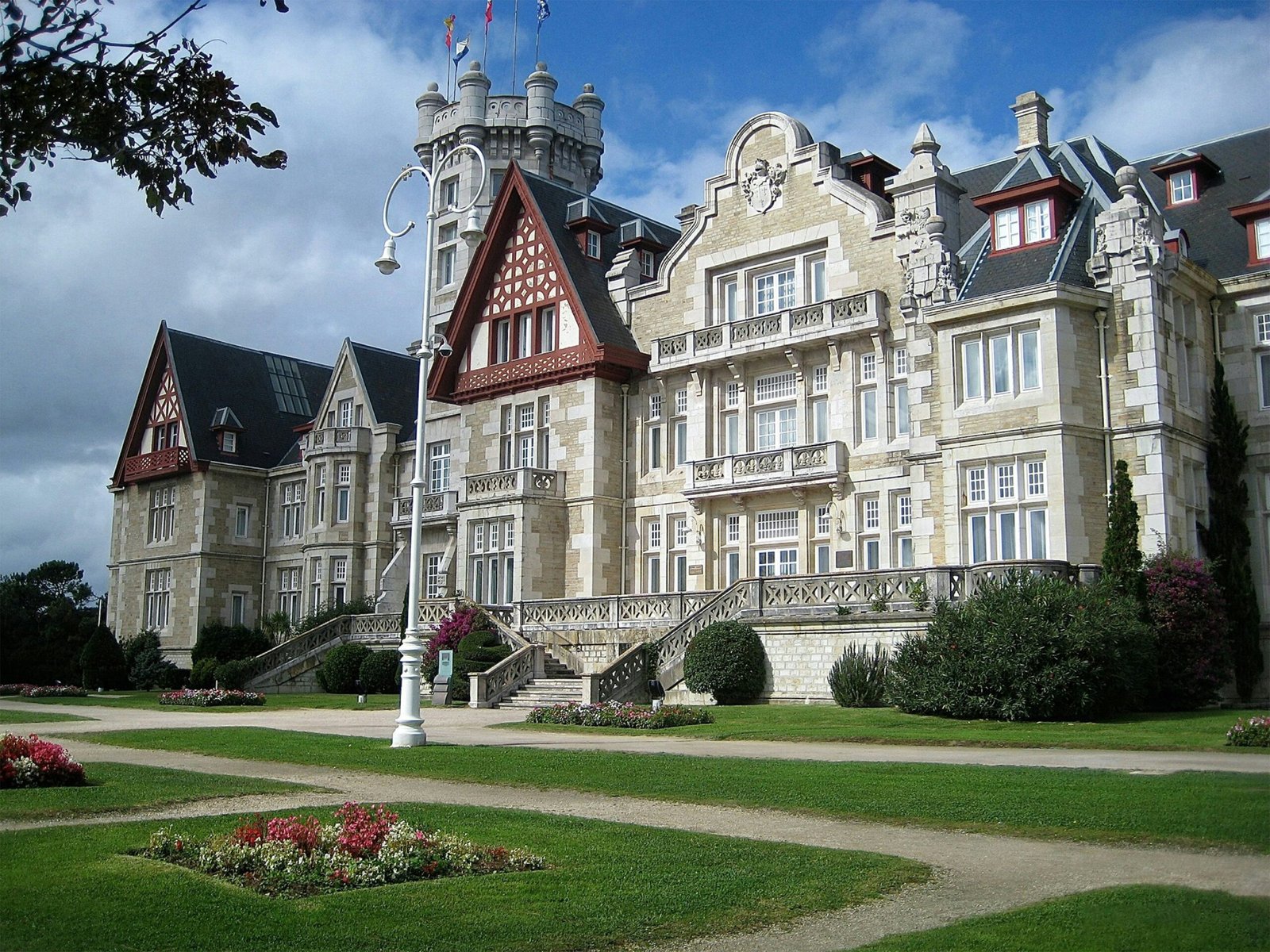 Santander Palacio De Magdalena Scaled
